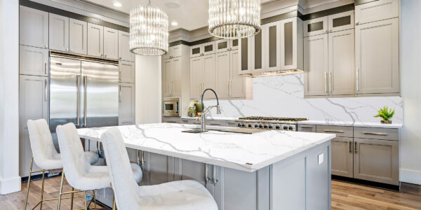 Calacatta Arabescato Jumbo Quartz by Venezia Surfaces with snow-white background and long gray veins